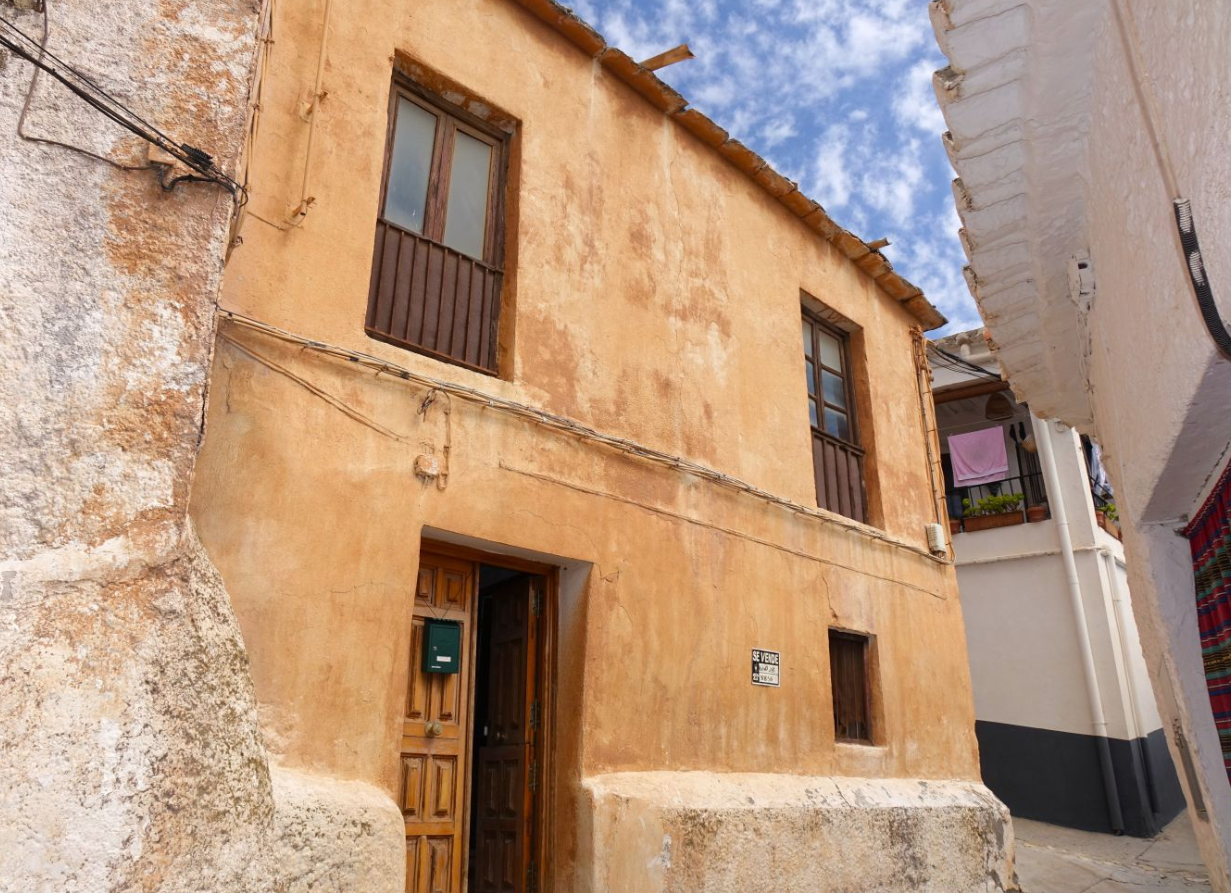 Buyer Services. J & J ASESORES CONSULTORES, S.L. en Órgiva